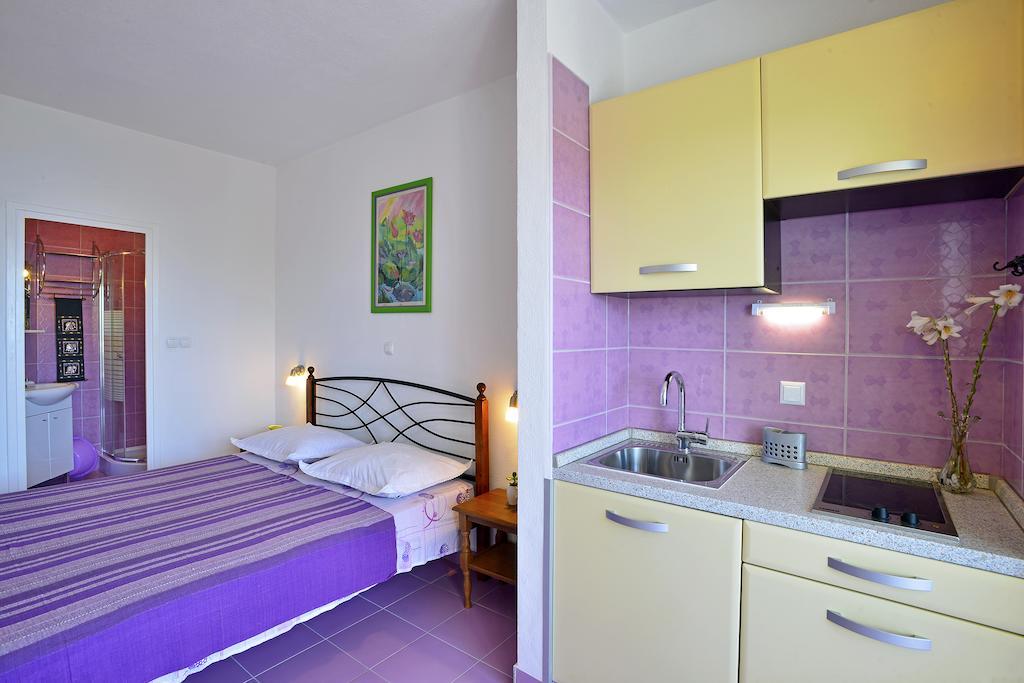 Apartments Gilve Hvar Town Room photo